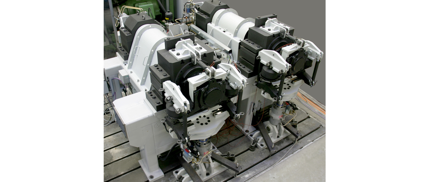 Wheelset bearing test rig RENK Group